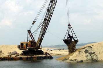 Tăng cường quản lý hoạt động khai thác cát, sỏi