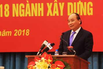 Thủ tướng Nguyễn Xuân Phúc: Bộ Xây dựng đi đầu trong rà soát, cắt giảm thủ tục hành chính