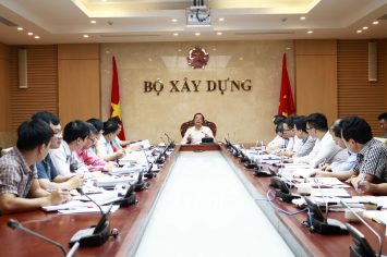 Bộ trưởng Phạm Hồng Hà chủ trì cuộc họp sửa đổi, bổ sung một số điều của các Thông tư hướng dẫn Nghị định 68/2019/NĐ-CP