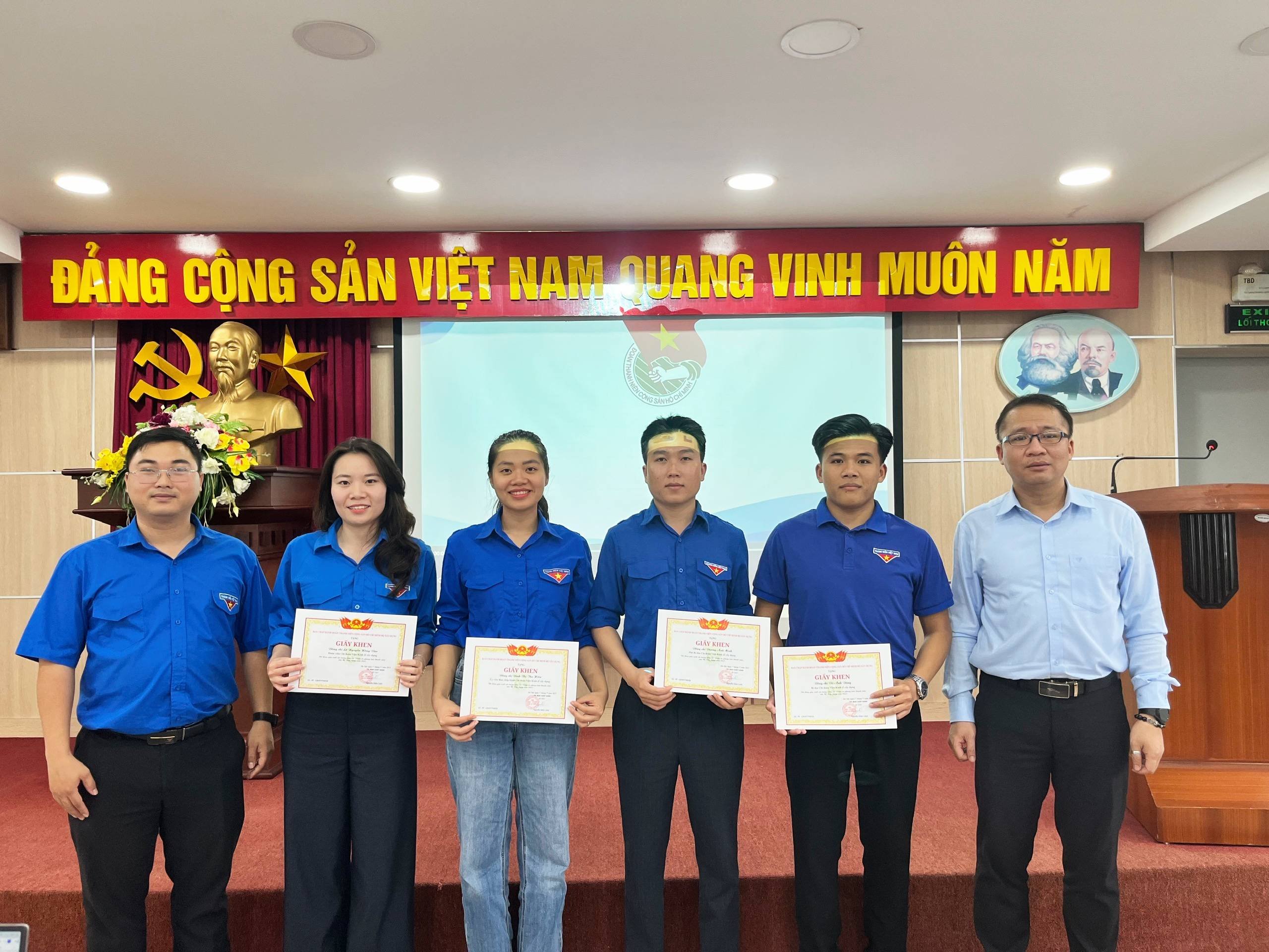 Đoàn Thanh niên Viện Kinh tế xây dựng tổ chức Hội nghị tổng kết công tác Đoàn năm 2025 và triển khai nhiệm vụ năm 2026