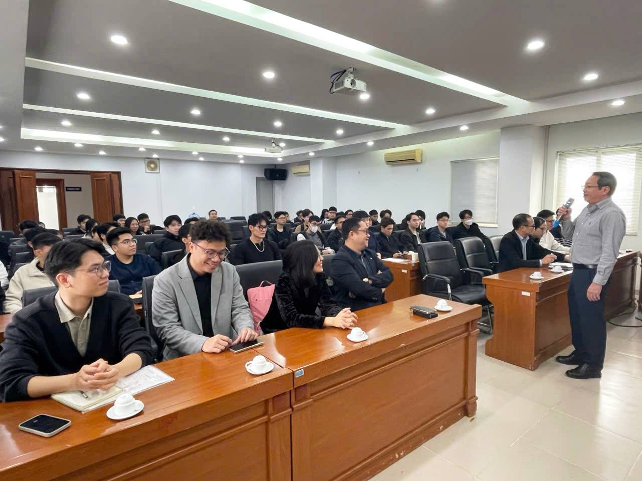 Viện Kinh tế xây dựng tiếp đoàn giảng viên và sinh viên ngành Kinh tế Xây dựng Anh ngữ đến trao đổi và học tập thực tế