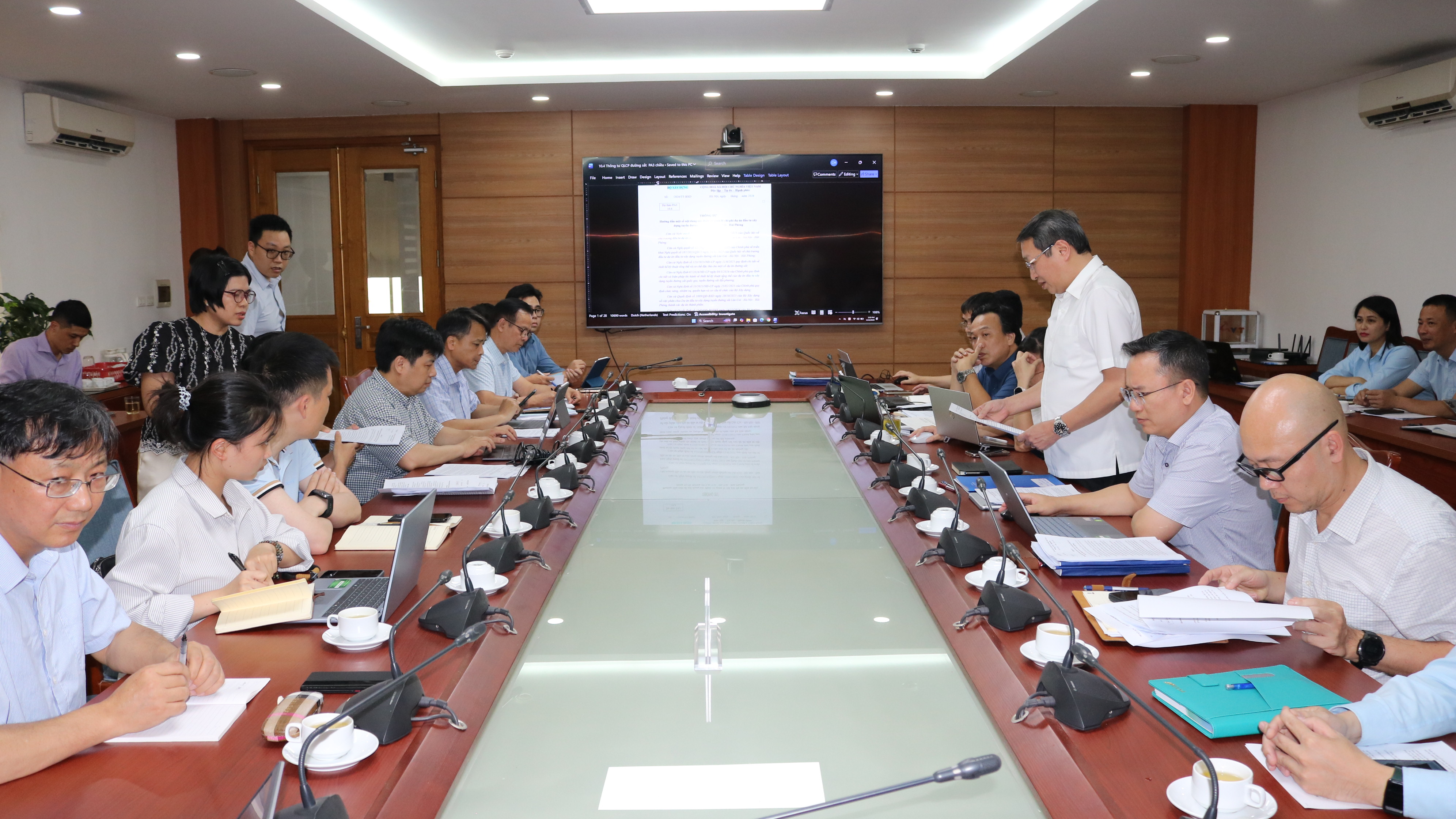 Đẩy nhanh tiến độ xây dựng khung pháp lý cho Dự án đường sắt Lào Cai – Hà Nội – Hải Phòng