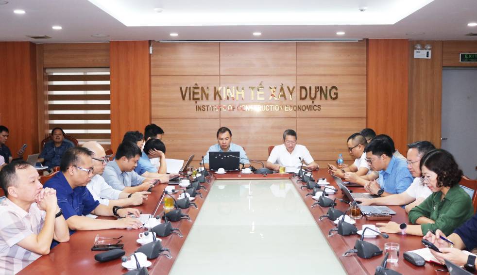 Đảng ủy Viện Kinh tế xây dựng kết nối trực tuyến Hội nghị toàn quốc quán triệt Nghị quyết Hội nghị Trung ương 4, khóa XIV
